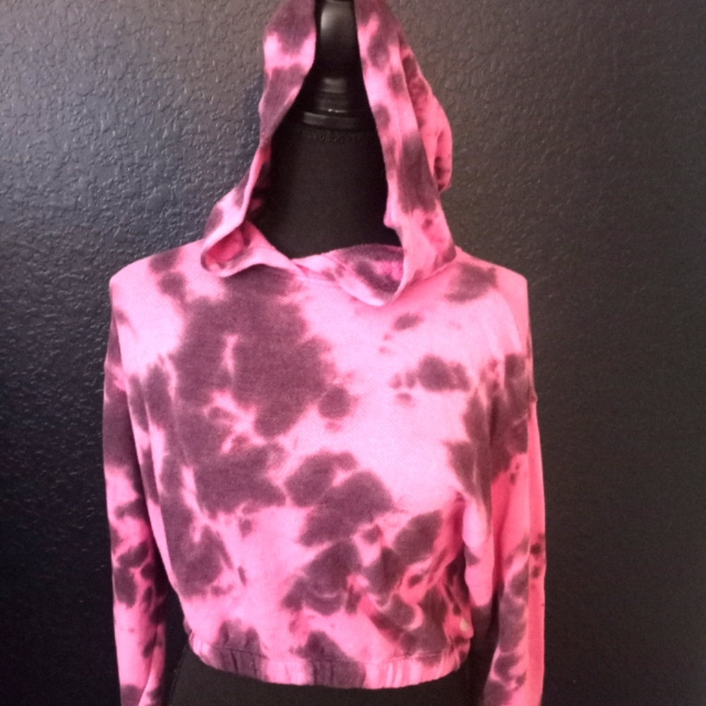 Black and pink sweatshirt